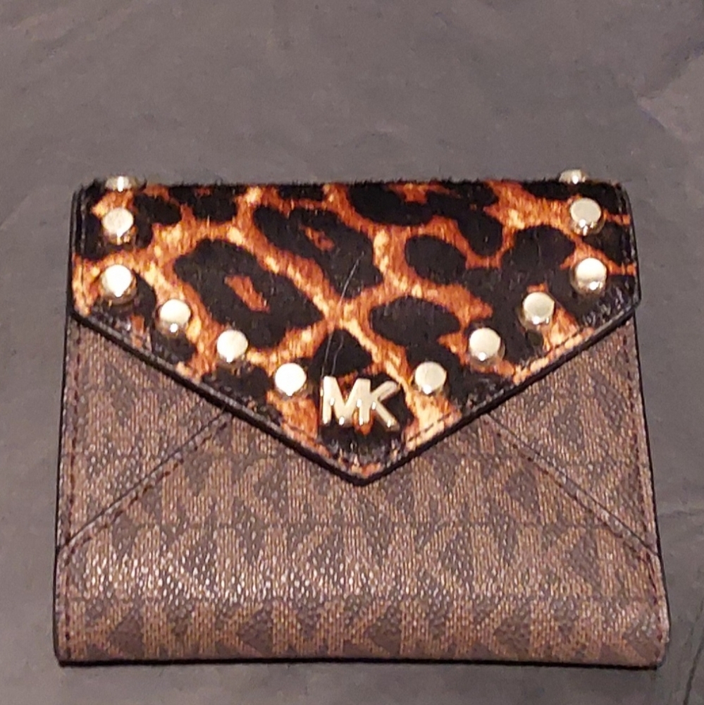 Medium Logo and Leopard Envelope Wallet